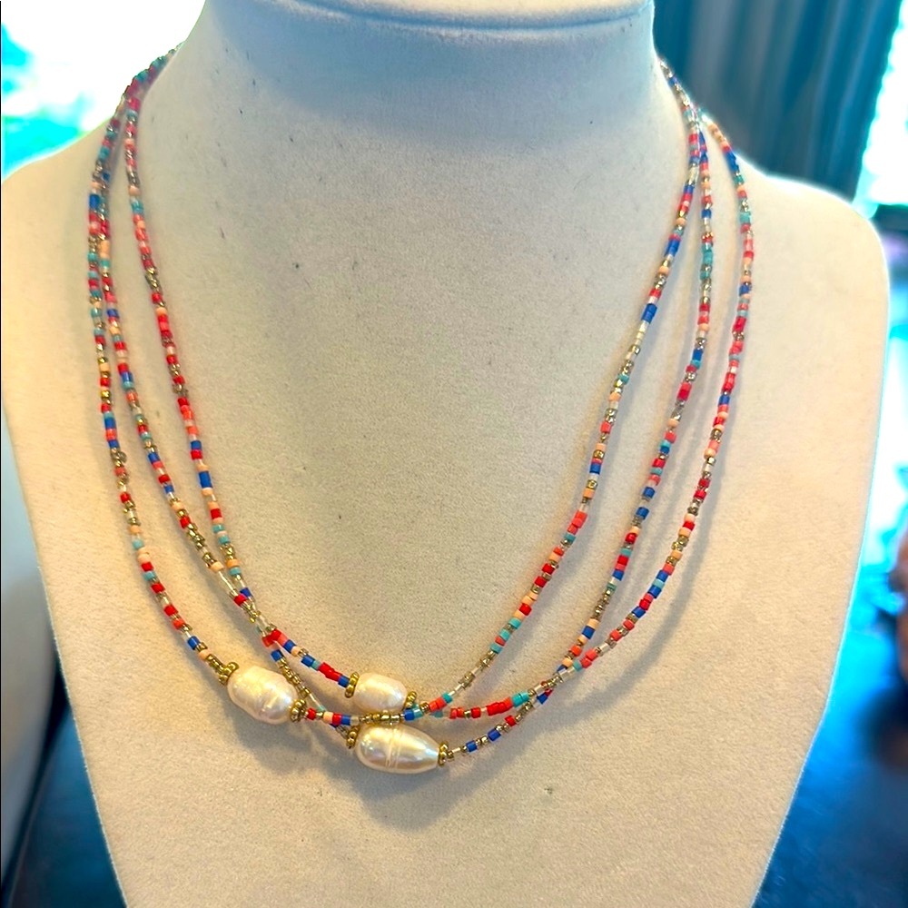 Multicolor Beaded Necklace with Pearls
